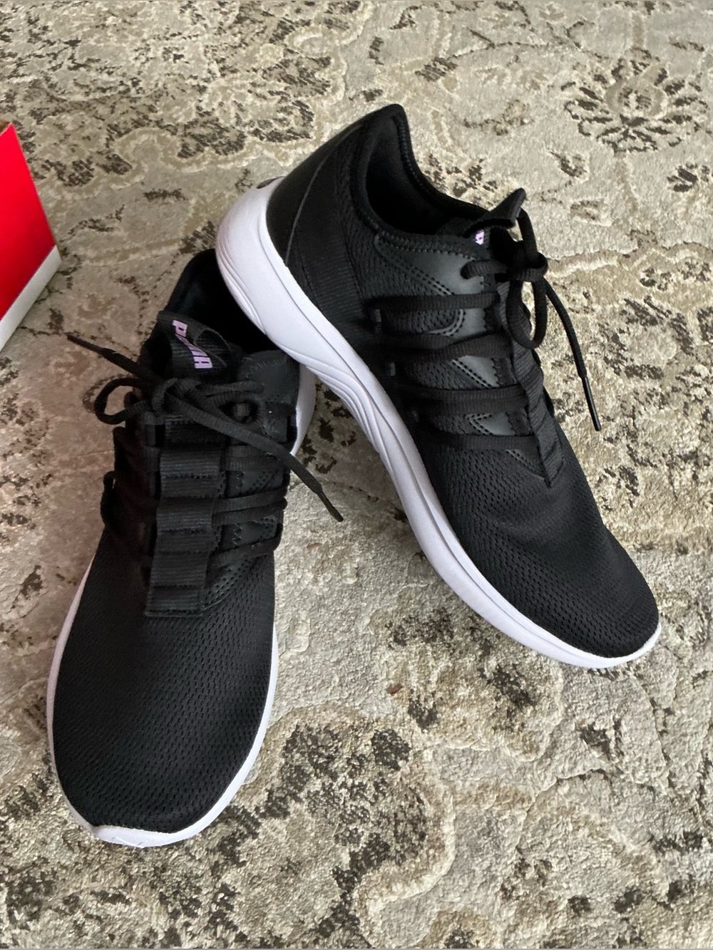 Women's PUMA - ULTRA COMFY Runner Sneakers🖤 NEW 🤍